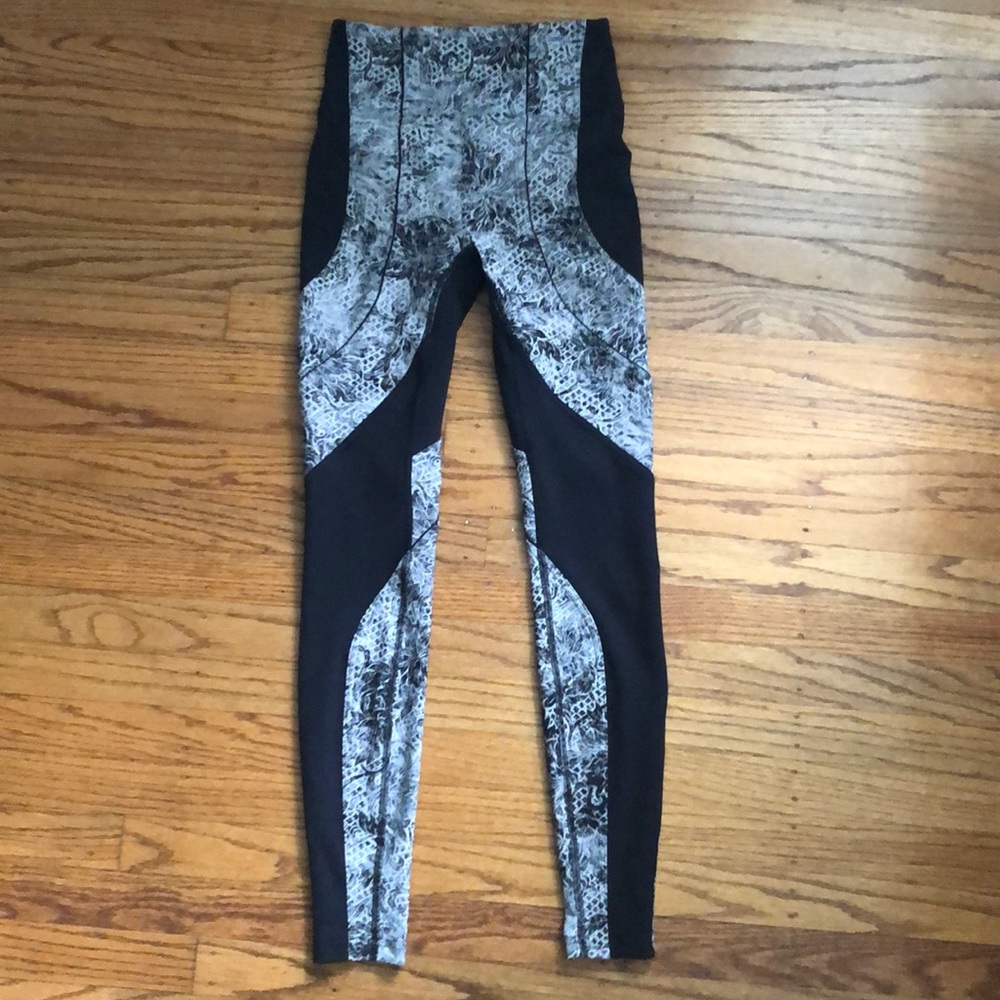 Lululemon Sweat & Repeat Tights Leggings - Picture 2 of 9